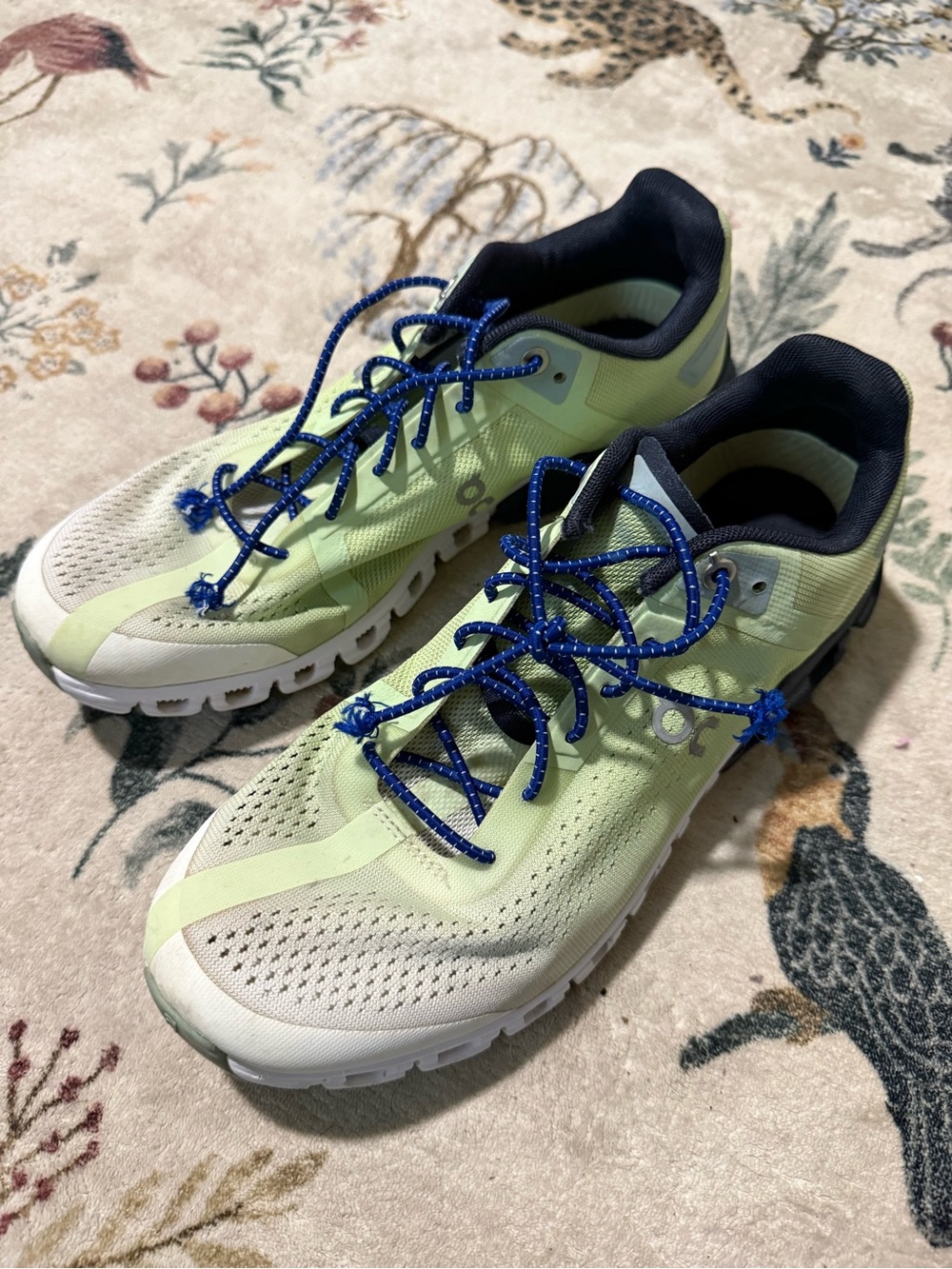 On Cloud Women’s Cloudflow Meadow/White Lace Up Running Shoes Size 9.5